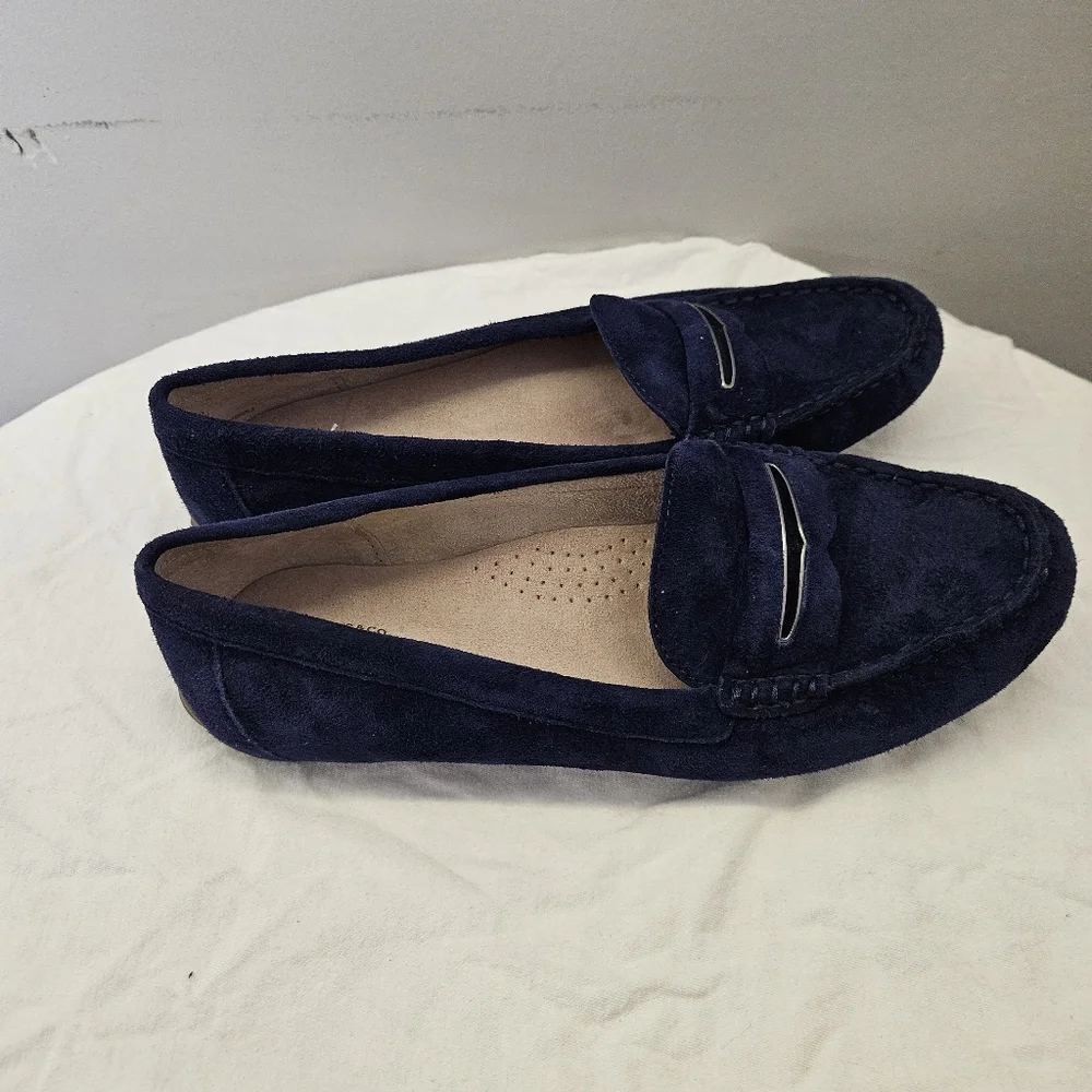 G.H.Bass & Co Navy Suede Moccasins Women Size 9 - Picture 10 of 14